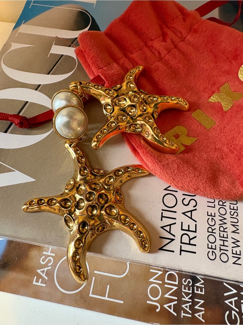 RIXO Gold Starfish Clip-On Earrings with Pearl Accent